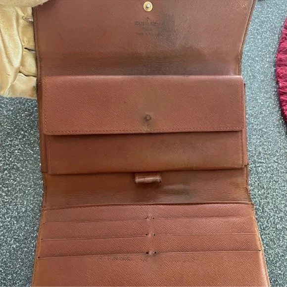{preloved} Louis Vuitton Monogram Porte Tresor
International Trifold Long - Picture 4 of 10